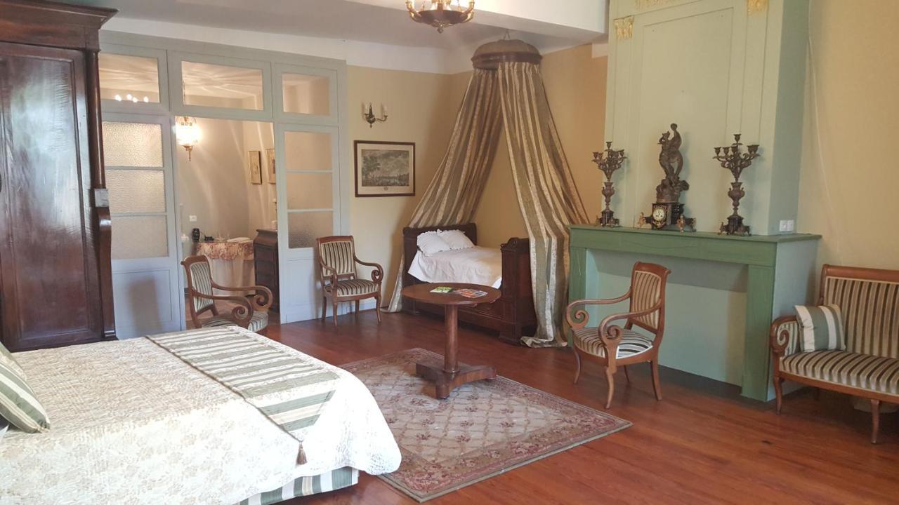 Chambres D'Hotes Art Et Remparts ラ・レオル エクステリア 写真